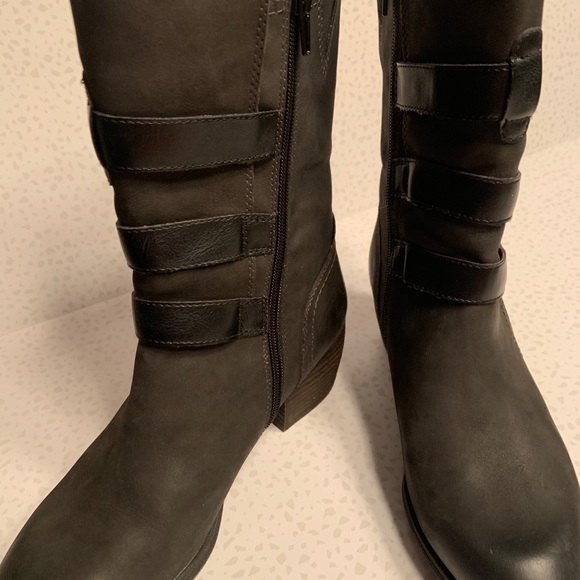 Cobb Hill Anisa 3 Buckle Black Leather Boots Mid Calf Height Size 7.5 🍁 - Picture 10 of 15